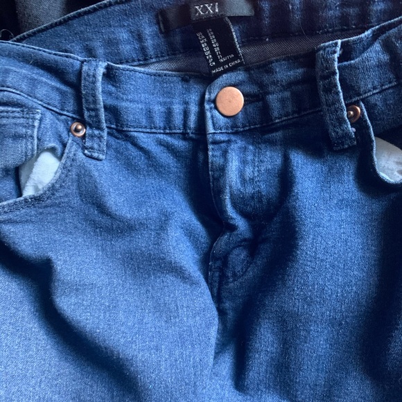 Forever 21 Jeans - Picture 2 of 3
